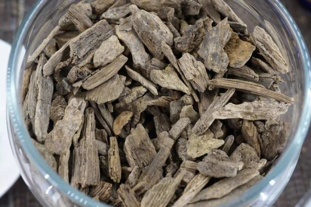 Vietnamese Hoi An agarwood / per gram