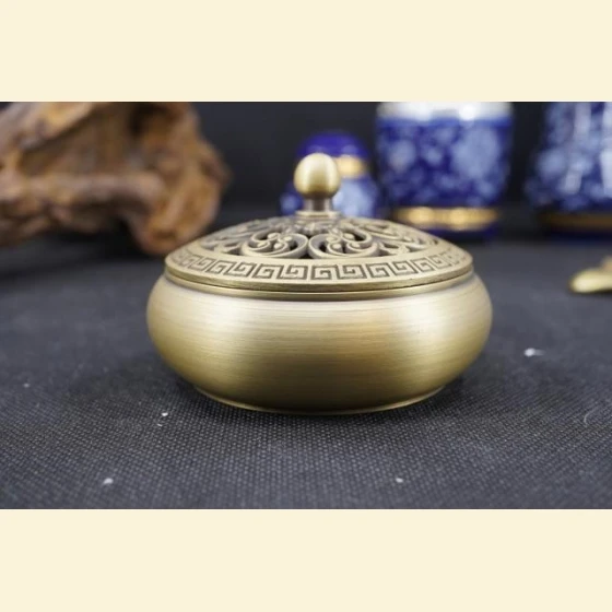 Brass Lotus-Lid Flat-Bottomed Incense Burner