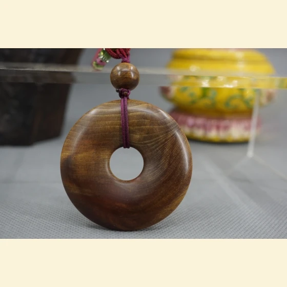 Xiao Nan's Agarwood Perfection Necklace (1)