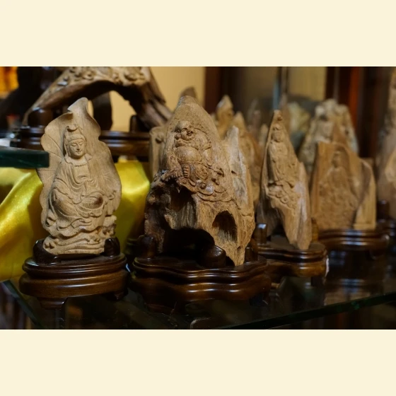 Avalokitesvara Bodhisattva Indonesian Agarwood
