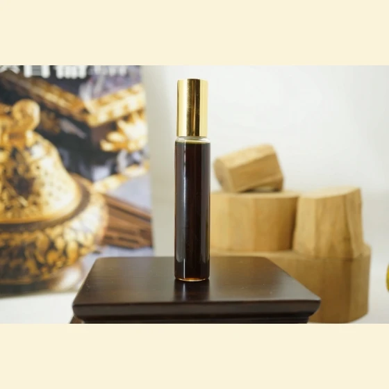 Indonesian Old Mountain Sandalwood Oil