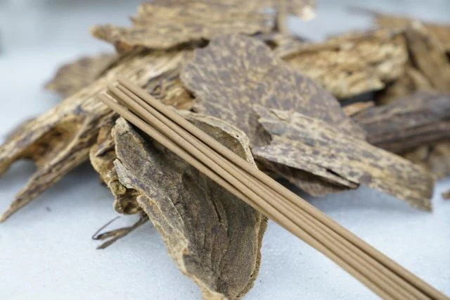 Top-grade wild Vietnamese Hoi An agarwood (per gram)