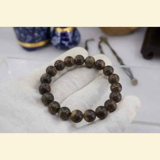 10mm sinking jadeite prayer beads from Tarakan Liangyun, Indonesia