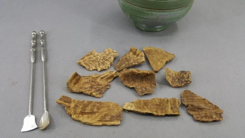 Vietnamese Nha Trang Agarwood Slices/gram