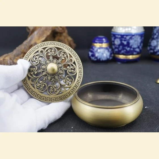 Brass Lotus-Lid Flat-Bottomed Incense Burner