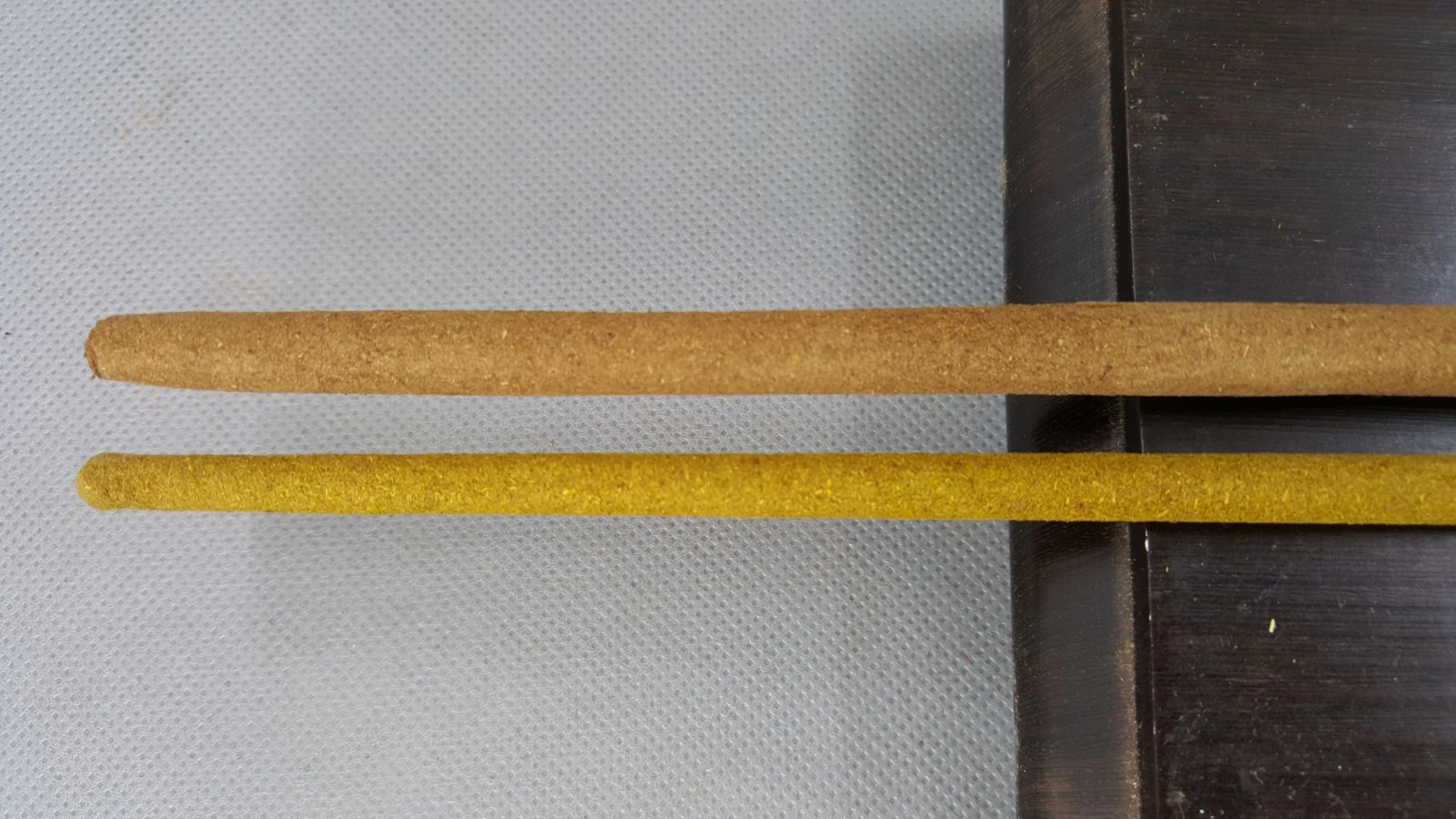 Ambergris, a Chinese medicinal ingredient, is a small tribute incense.