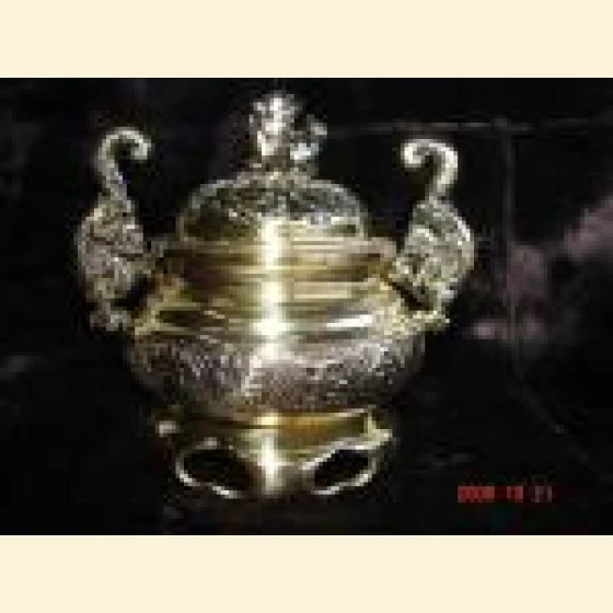 Double-sided incense burner