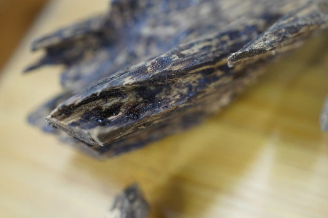 Vietnamese Hoi An agarwood slices with worm-eaten inclusions ~ per gram