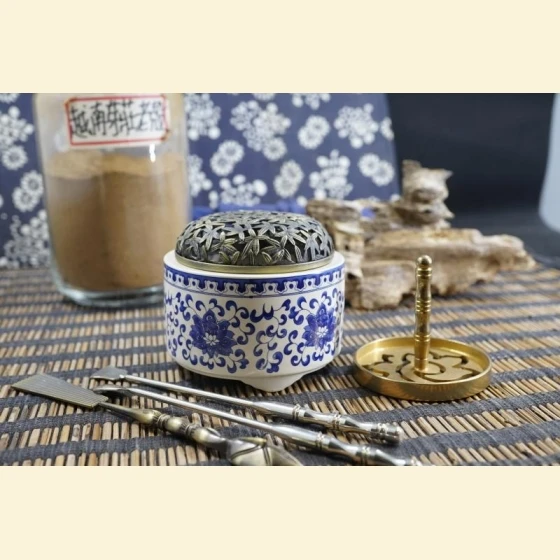 White porcelain incense burner (Lotus Flower, Grain Full, Blessing, Desire)