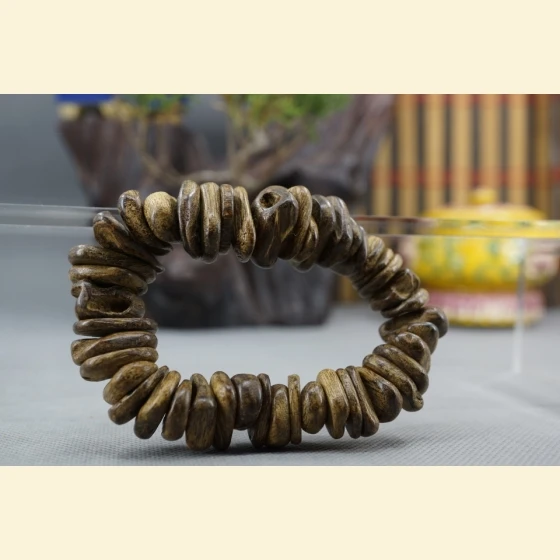 Papuan water-sinking and floating irregular bracelet, 31.6g