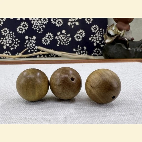 Indonesian Laoshan 20mm 12 pieces