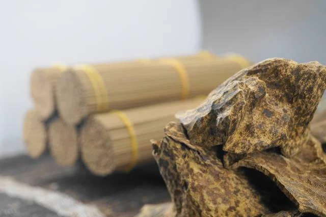 20 grams of Vietnamese agarwood