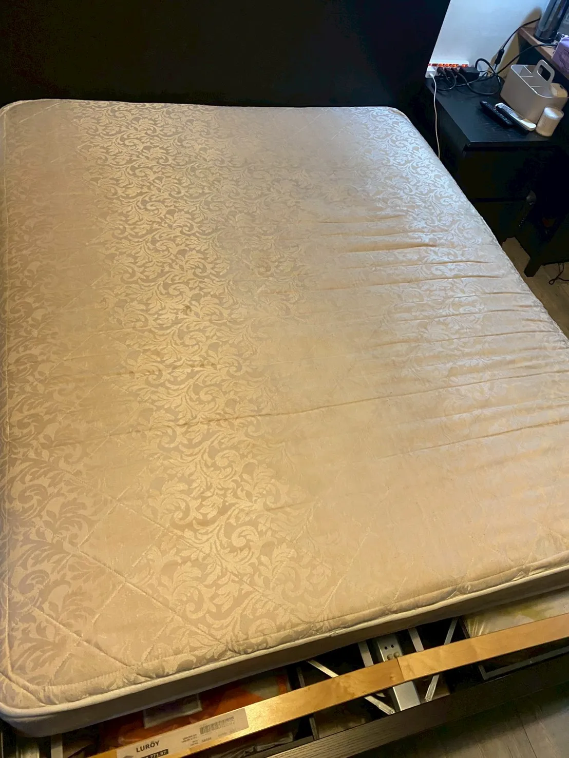 清洗床墊-台中洗床墊/西屯洗床墊