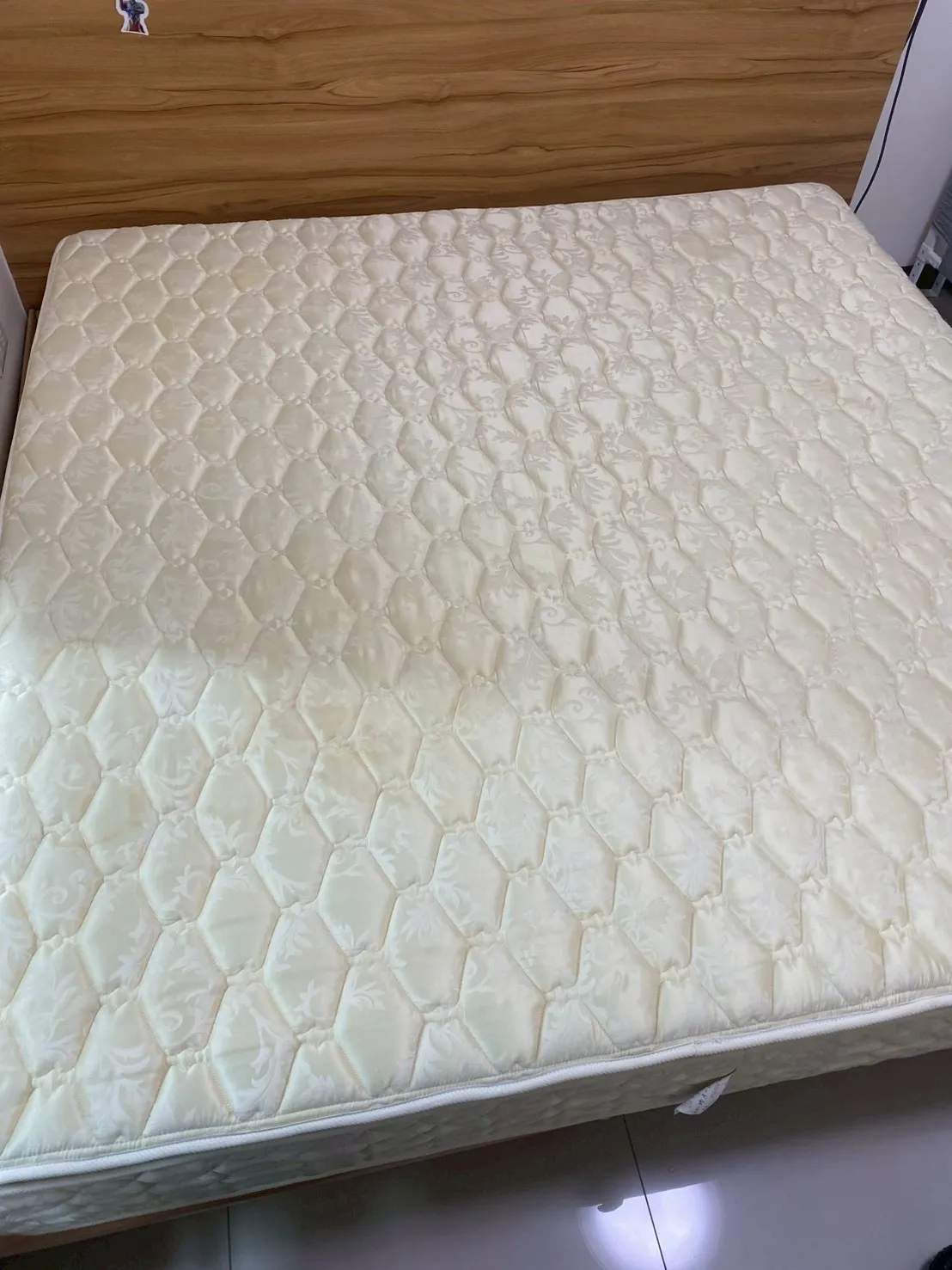 清洗床墊-台中洗床墊/西屯洗床墊