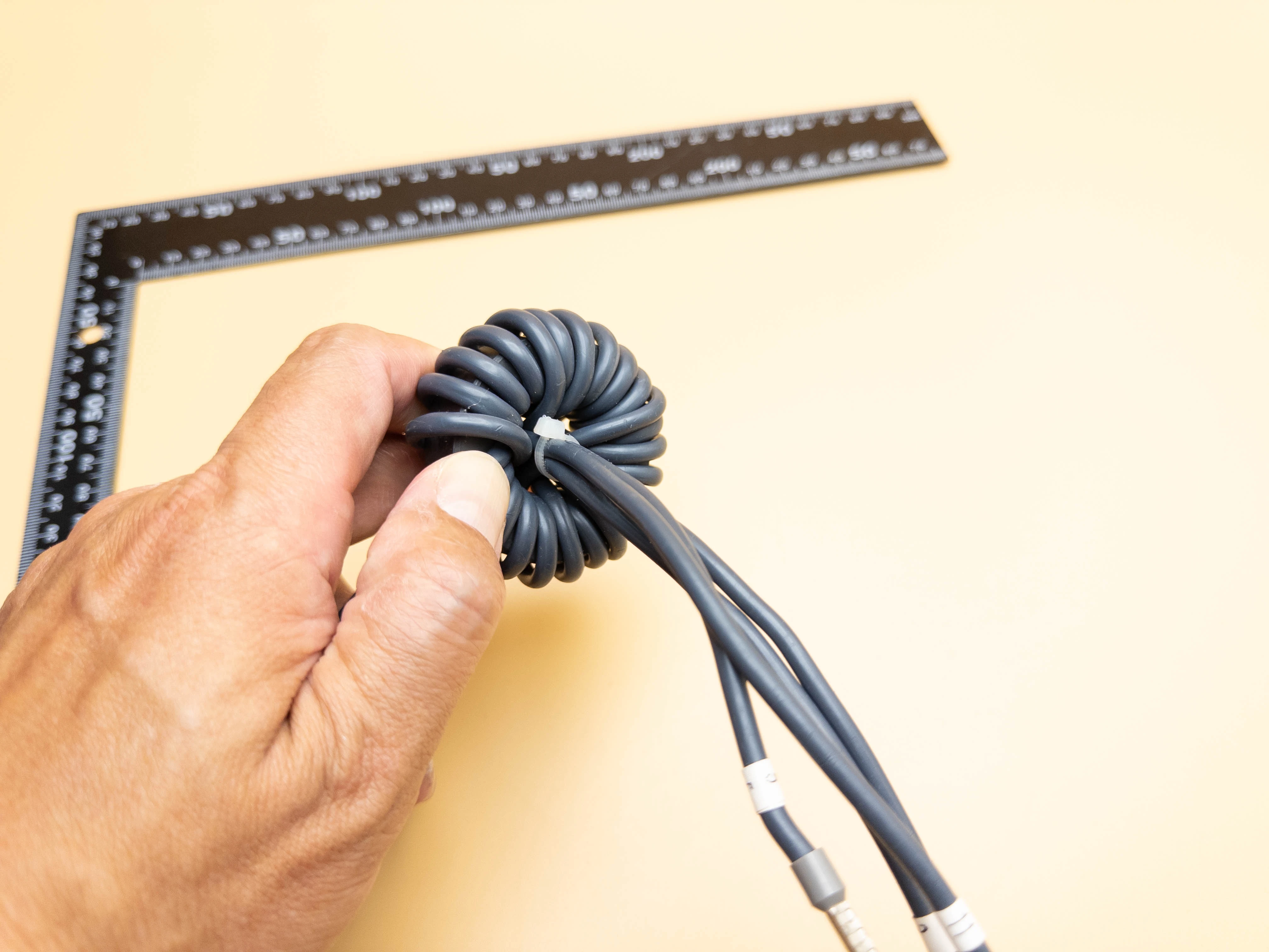 Magnetic core used in EMI-suppression cable assembly