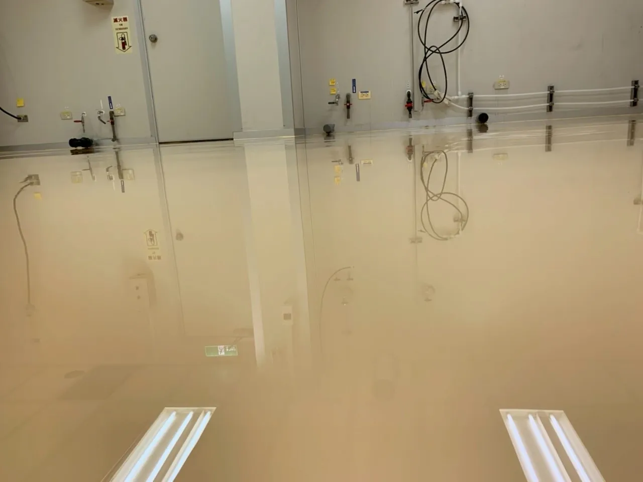 epoxy流展型地坪