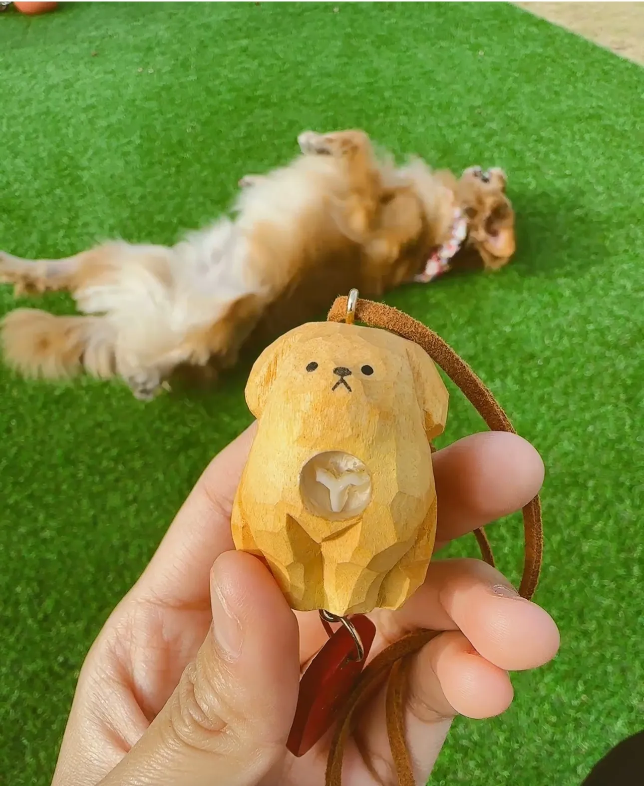 沒有編號 小編的狗狗木雕