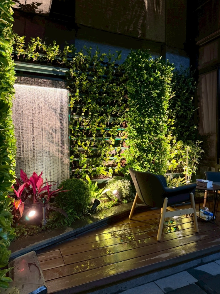 北屯私宅透天景觀｜綠牆造景｜水幕造景