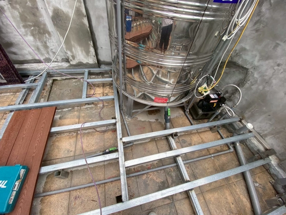 私宅木平台施工