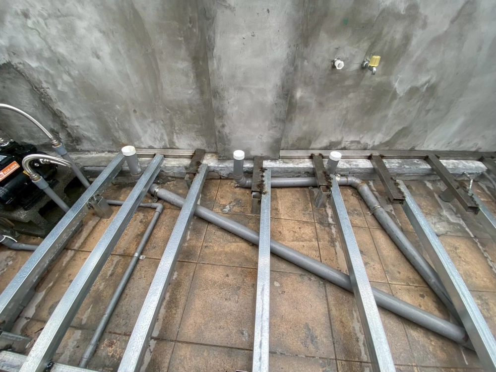 私宅木平台施工