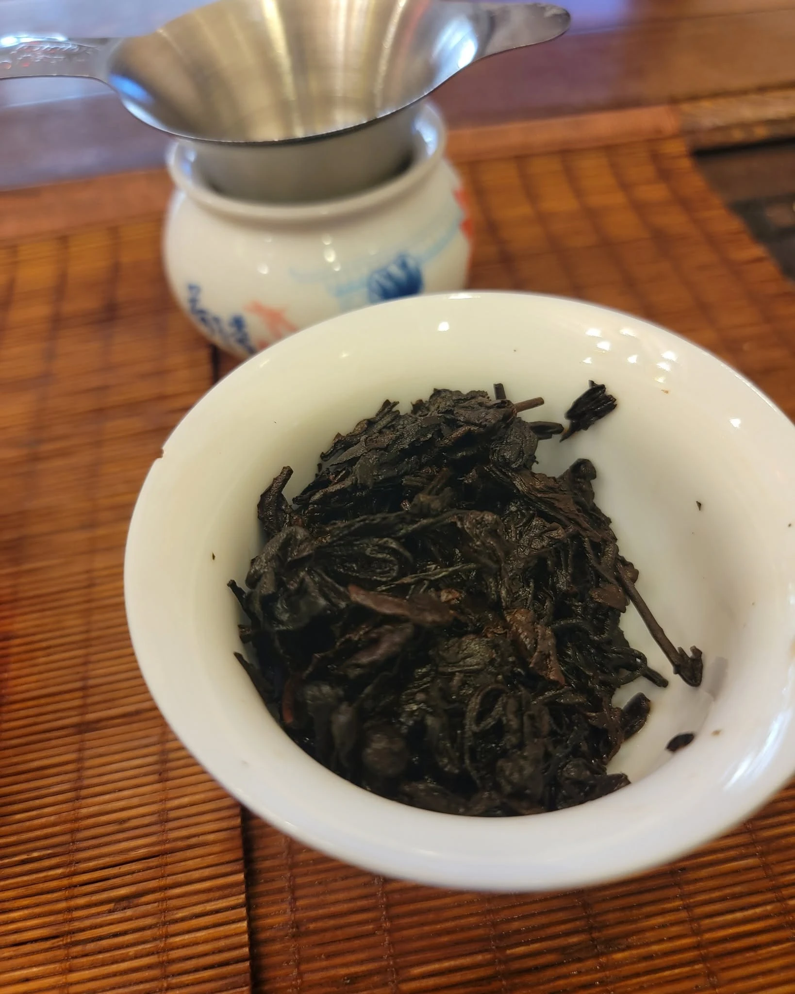 野生古樹茶磚．勐海茶區茶菁