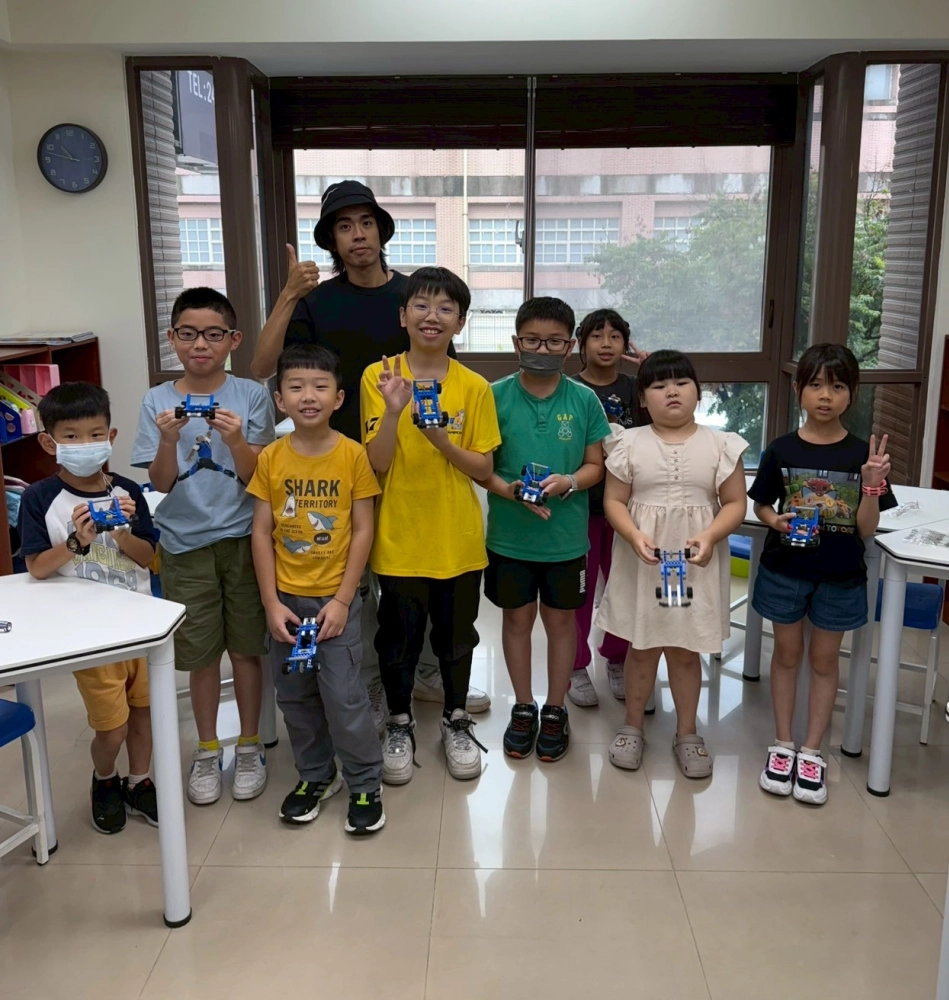 動力積木STEM Building Blocks