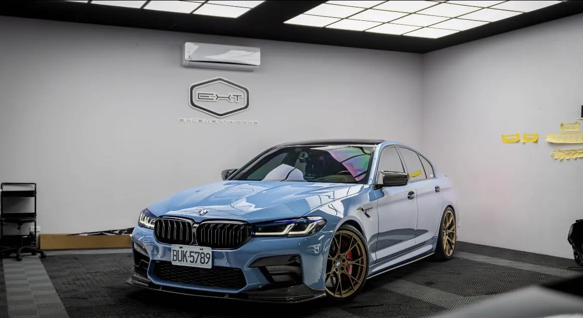BMW#全車改色-瓷器藍｜台中車體包膜