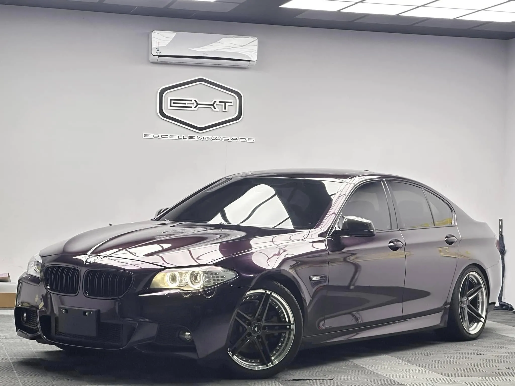 BMW #F10 #535i 全車改色-金屬暮光紫｜台中車體包膜