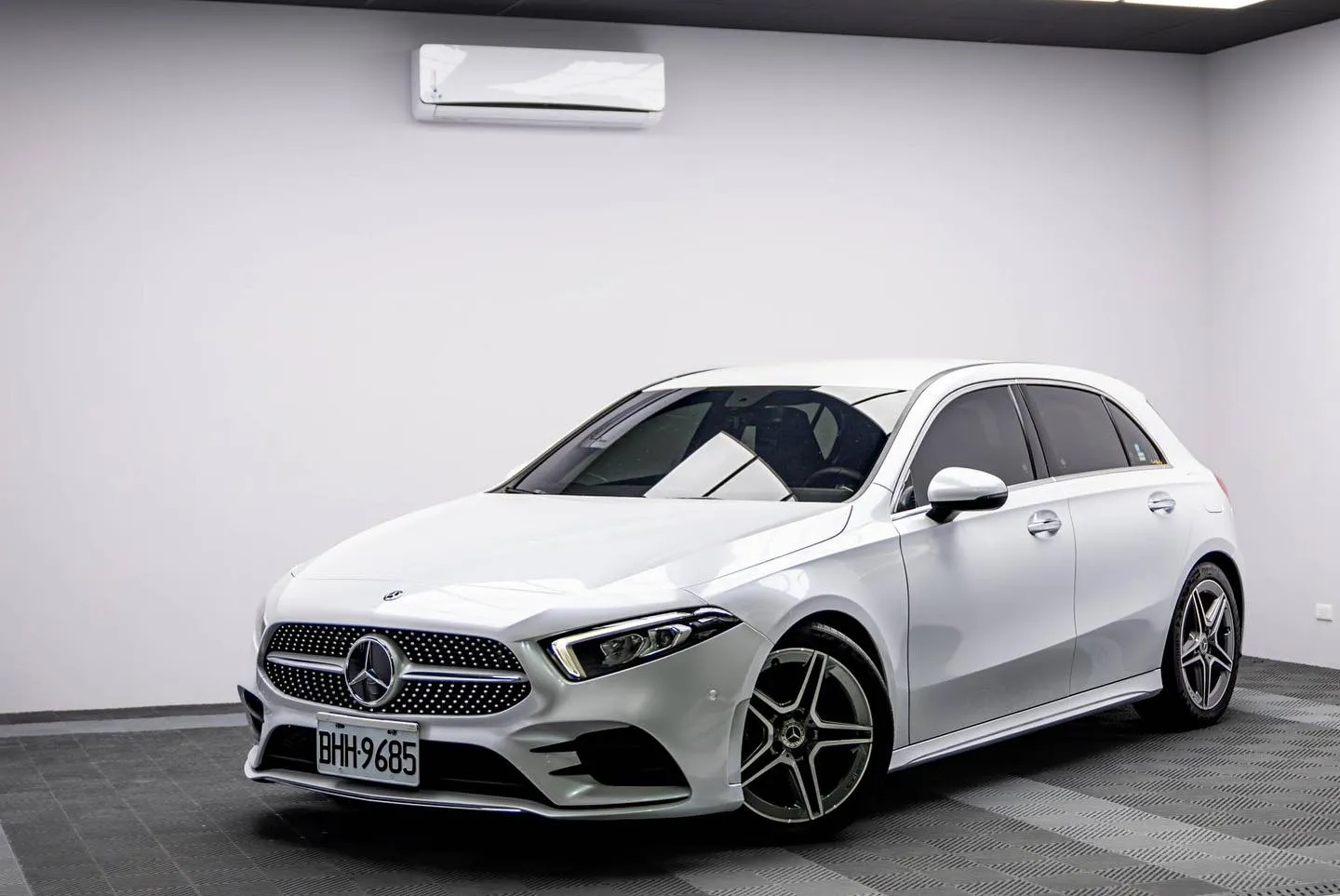 #W177 #benz #A180 全車改色-金屬貝殼白｜台中車體包膜