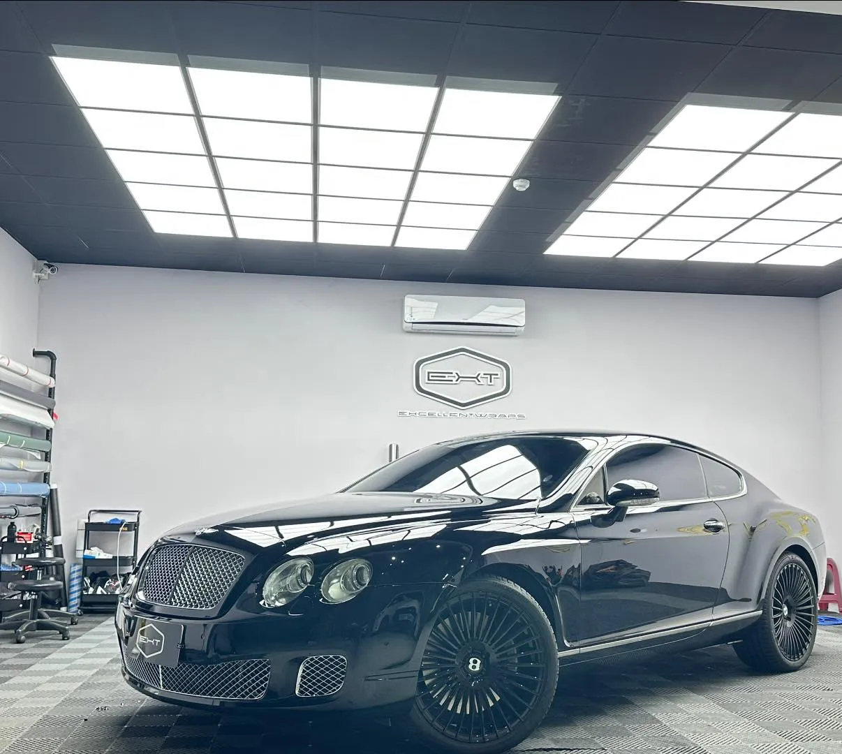 #Bentley #Continental #GT - 全車改色(原車色銀）