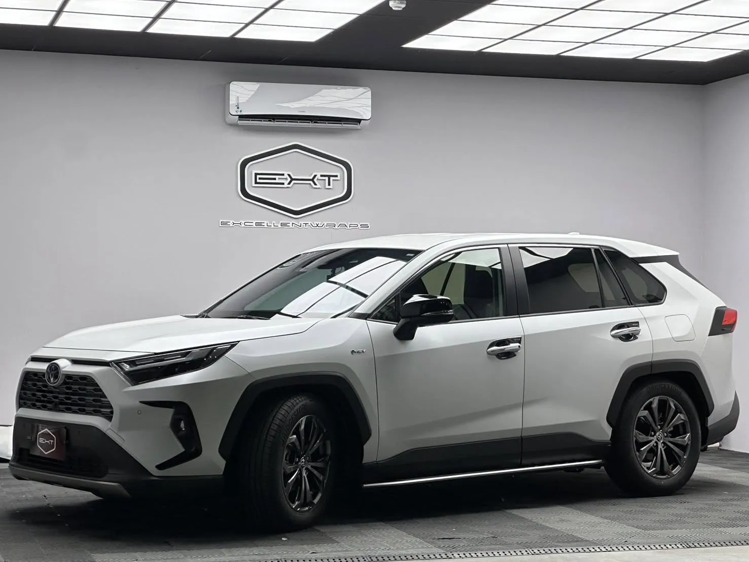 #TOYOTA #RAV4 - 全車犀牛皮