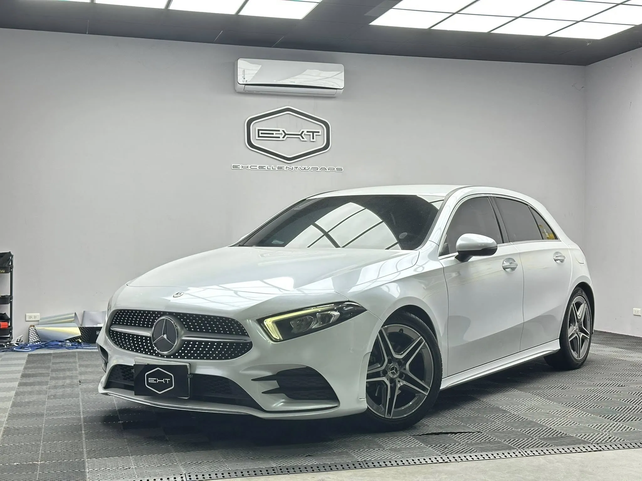 #BENZ #W177 #A180 - 全車改色（原車色藍）