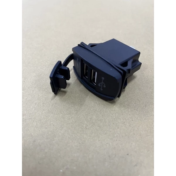 【高總裁LED】台灣現貨 雙USB插座 車用改裝 高總裁LED