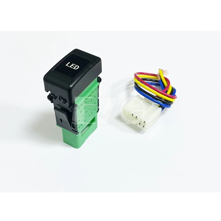 【高總裁LED 】台灣現貨 ISUZU 五十鈴 開關 附線 12V24V 大燈按鍵開關 日行燈 儀表板盲孔開關