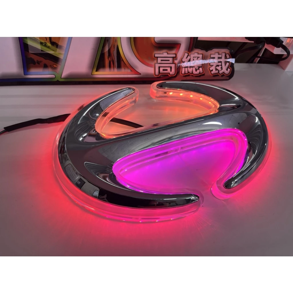 【高總裁LED 】台灣現貨 HINO 日野 五期 300 500 700 新六期 led車標 馬克 壓克力 無線遙控幻彩