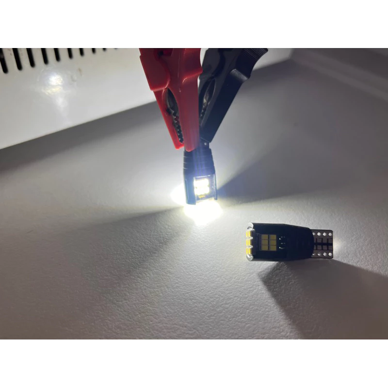 【高總裁LED 】台灣現貨 LED 室內燈 雙尖 T10 方向燈 車門燈 閱讀燈 腳底燈 12V 24V 車燈