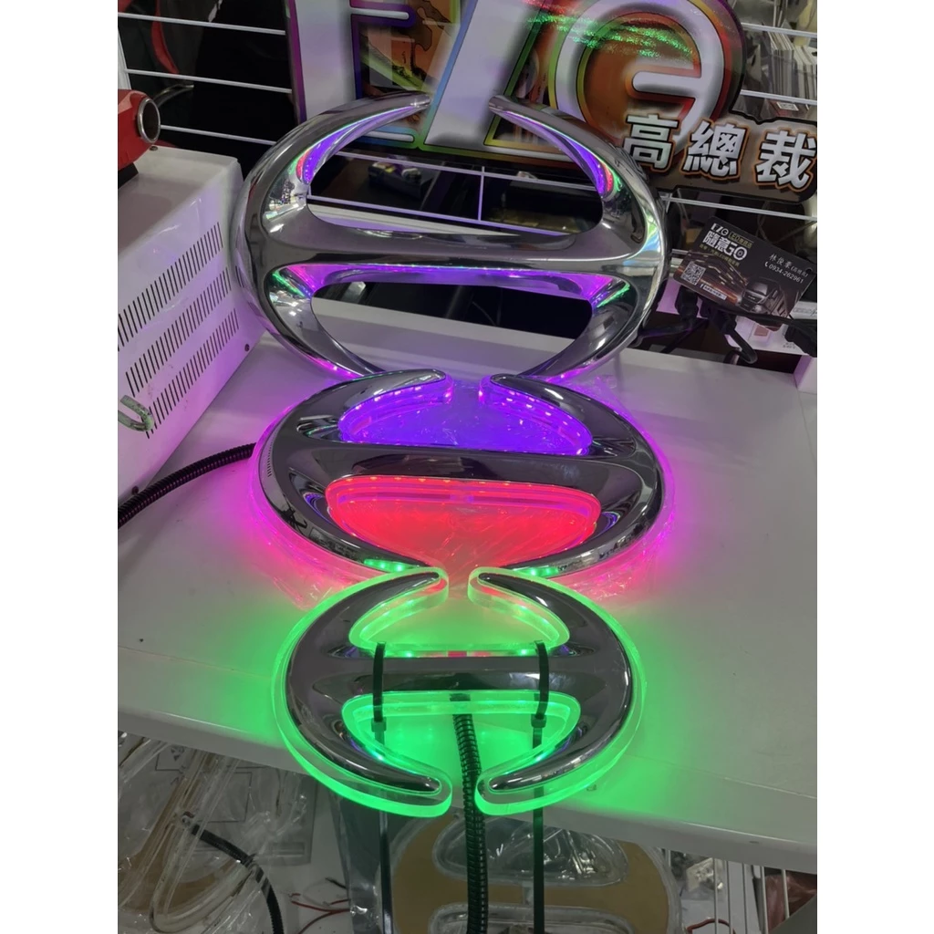 【高總裁LED 】台灣現貨 HINO 日野 五期 300 500 700 新六期 led車標 馬克 壓克力 無線遙控幻彩