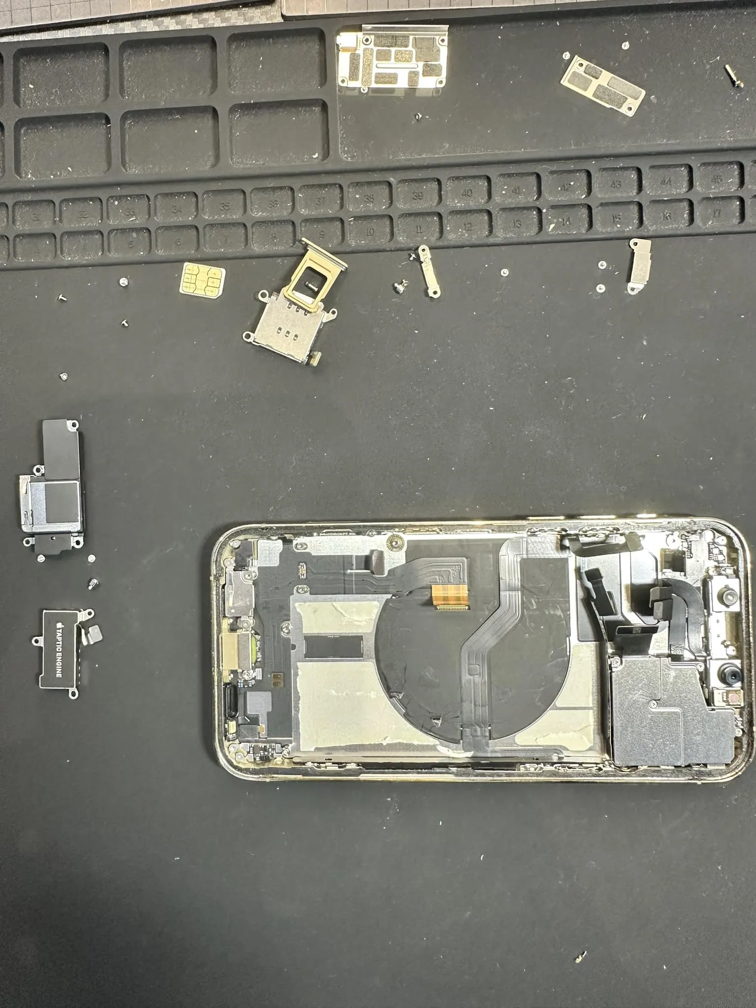Iphone12尾插充電異常