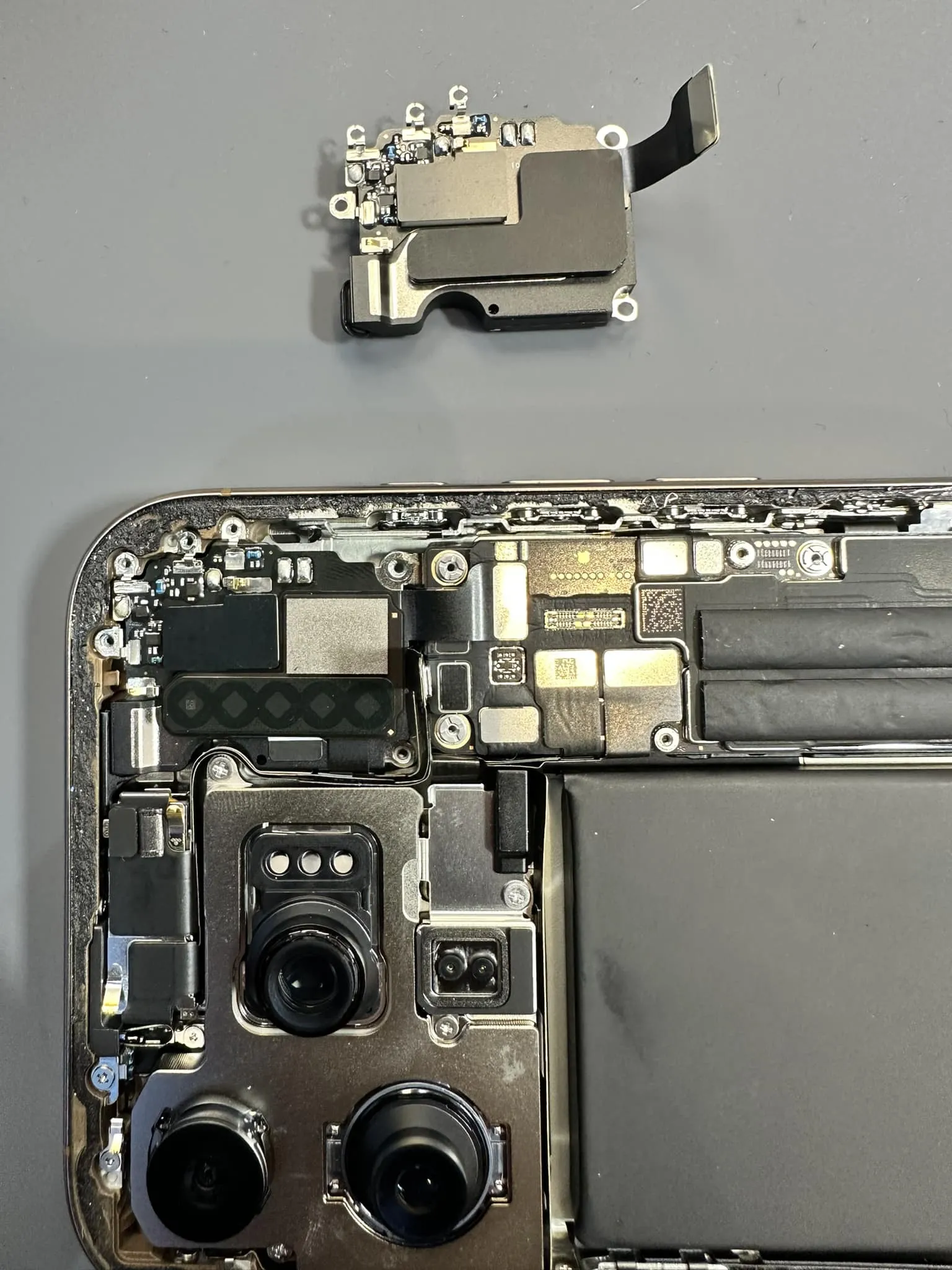 Iphone16promax聽筒更換完成