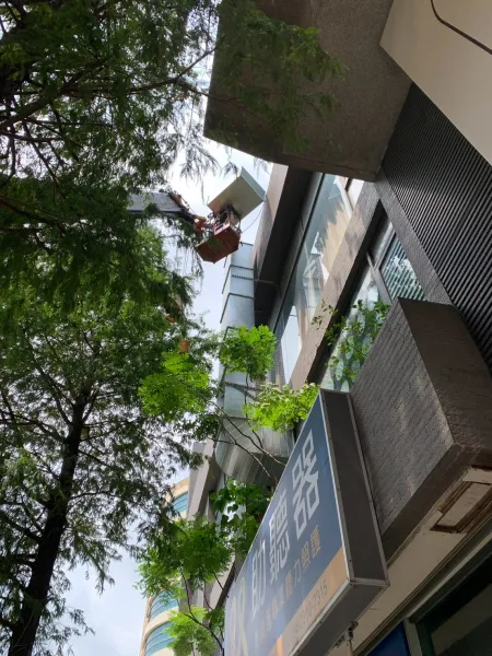 今鶴義式餐酒館公益店靜電機風管工程