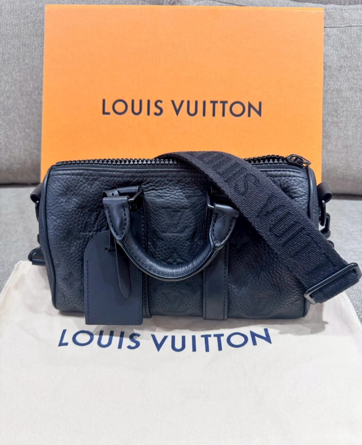 Louis Vuitton  Keepall Bandoulière 25  晶片款
