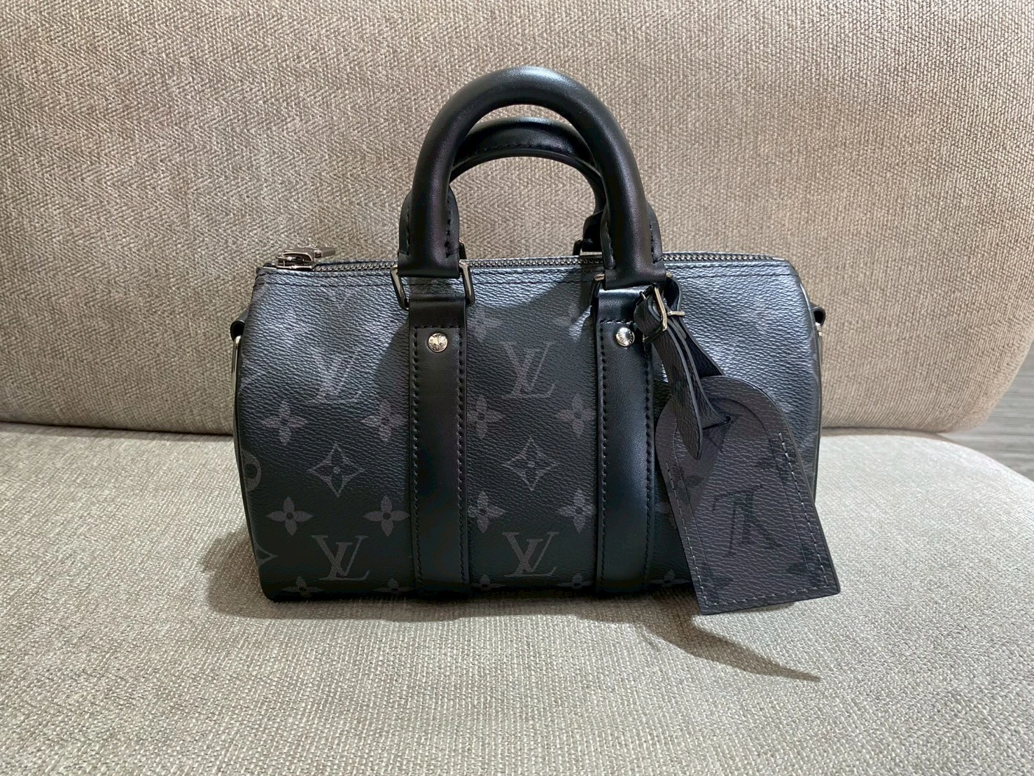 Louis Vuitton Keepall Bandoulière 25  晶片款