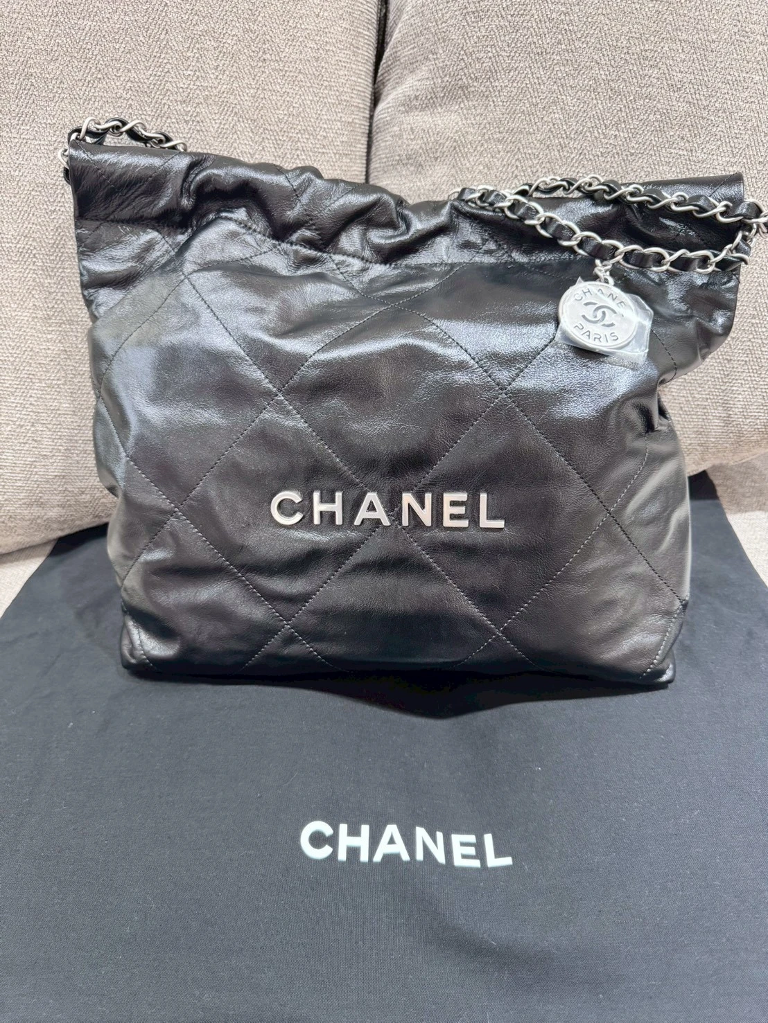 CHANEL 22 Bag 小號 銀扣 晶片款