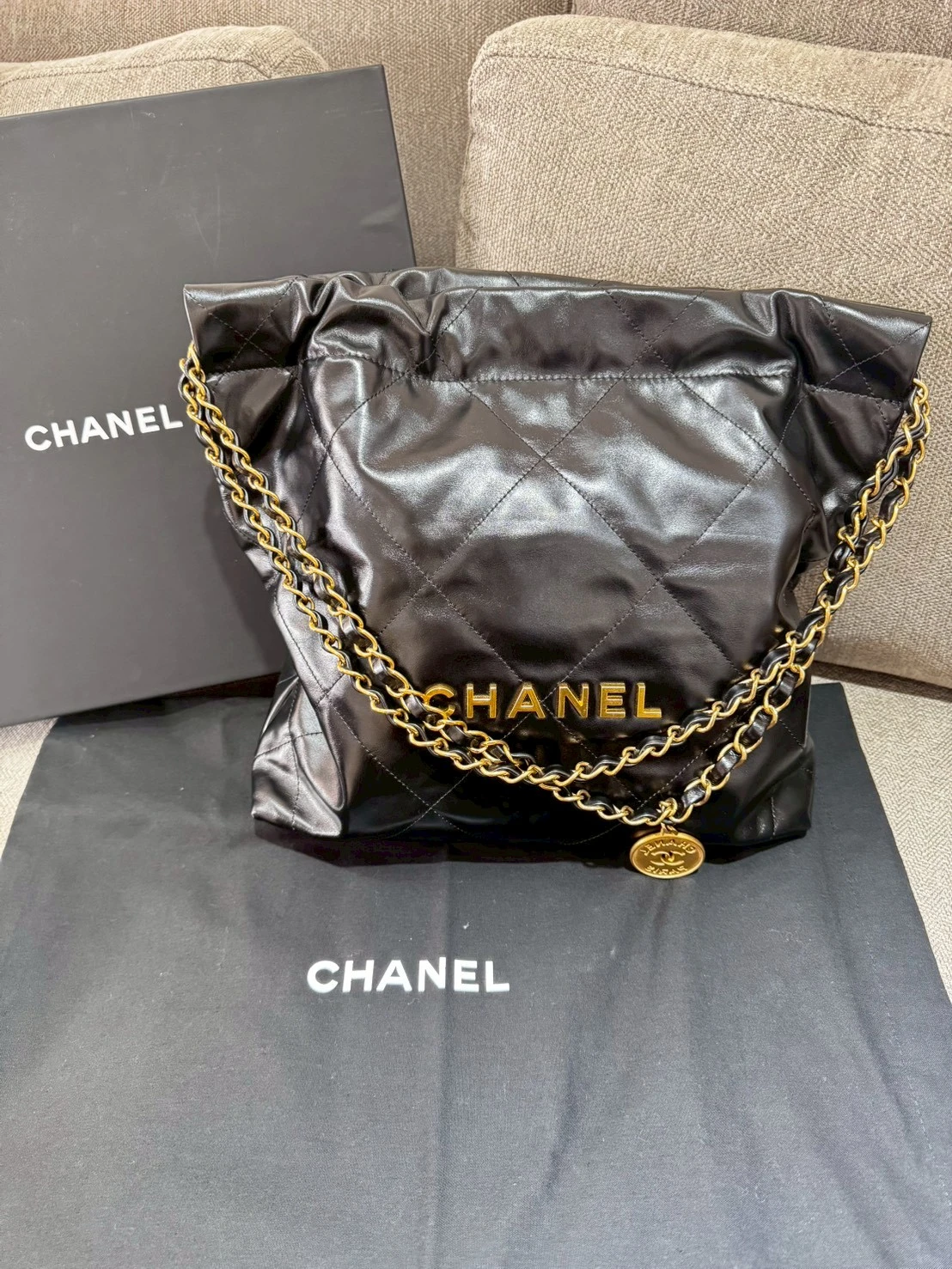 CHANEL 22 Bag 小號黑金 晶片款