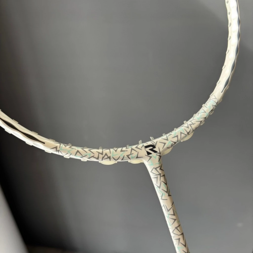 〔飛迅羽球仁德館〕Redson Shape01 碳纖維羽球拍 適中 硬版