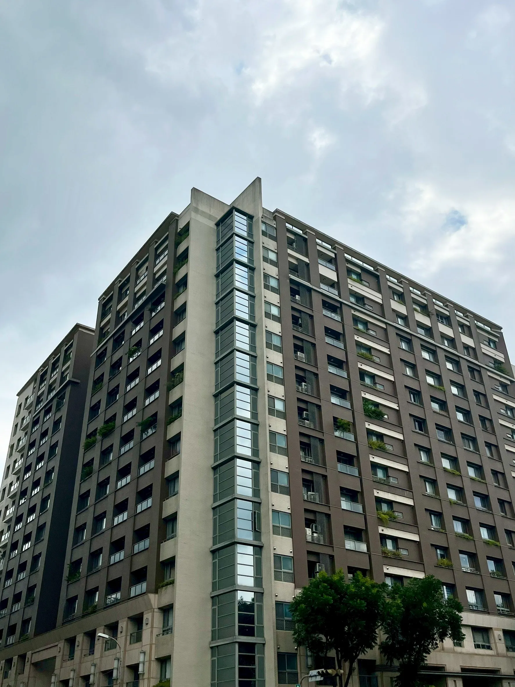 惠宇敦品｜台中｜優質建案｜優質社區｜五期買房｜五期賣房
