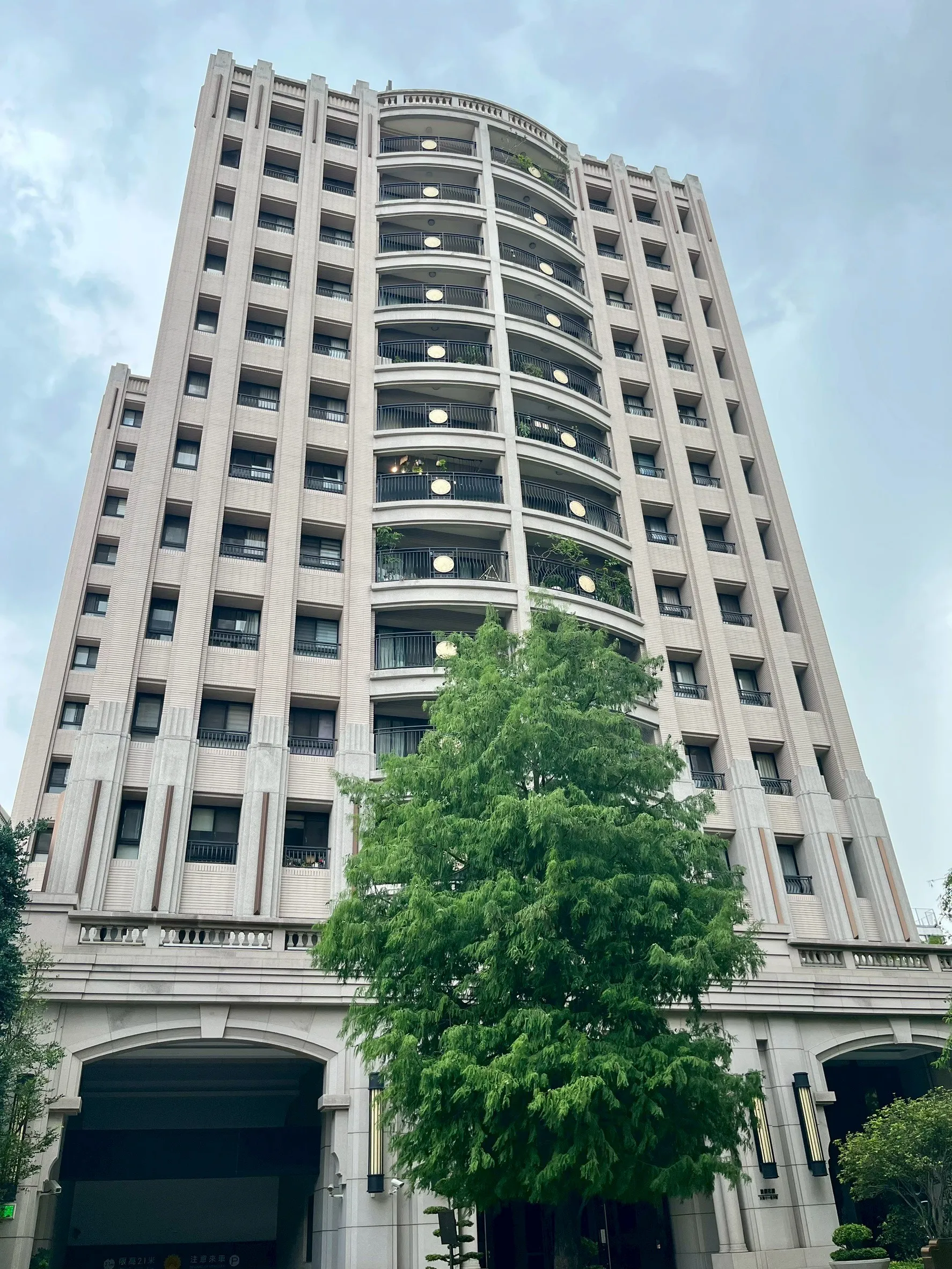 富宇首馥花園｜台中｜優質建案｜優質社區｜五期買房｜五期賣房