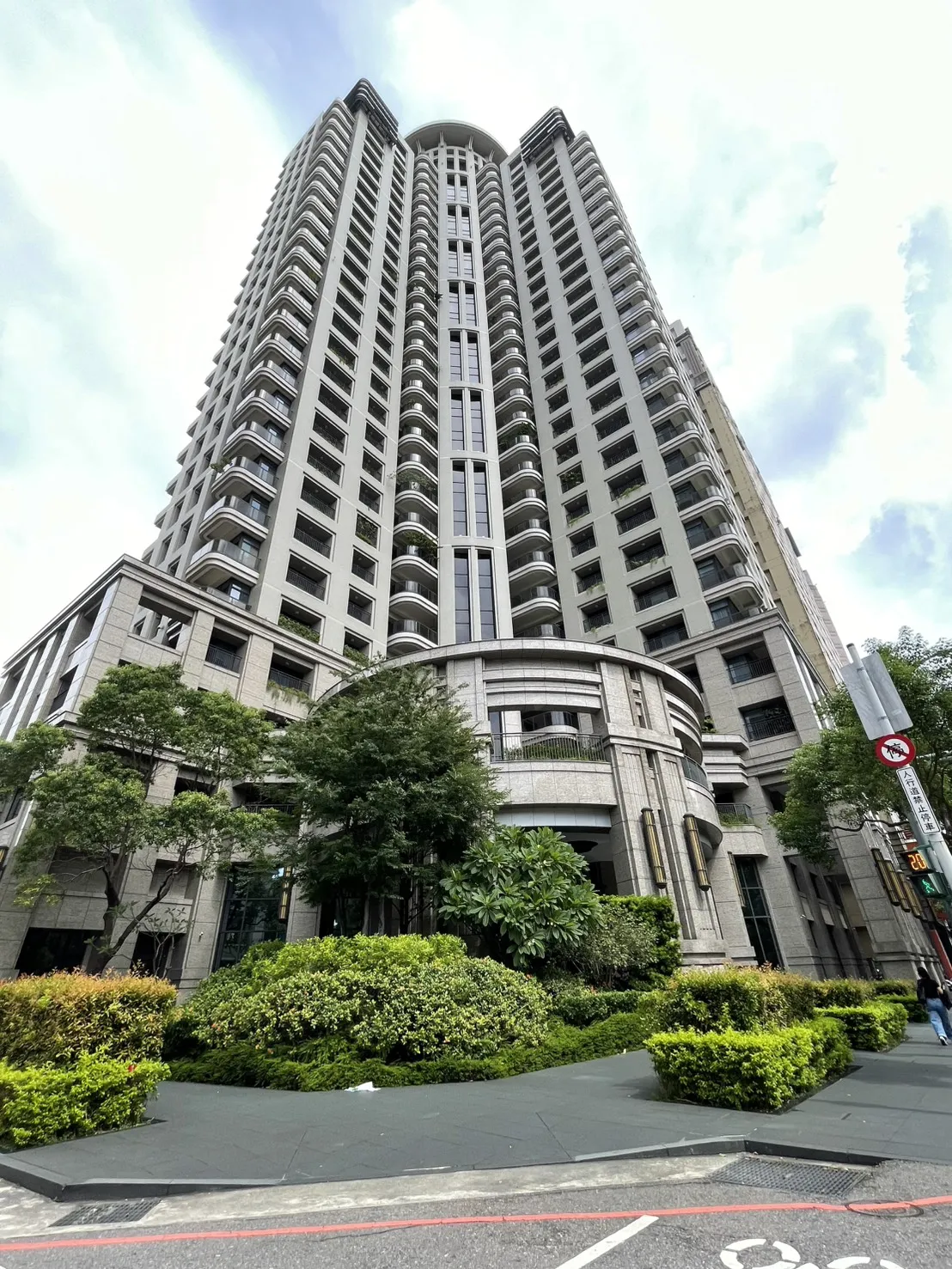 國泰森林苑｜台中｜優質建案｜優質社區｜五期買房｜五期賣房