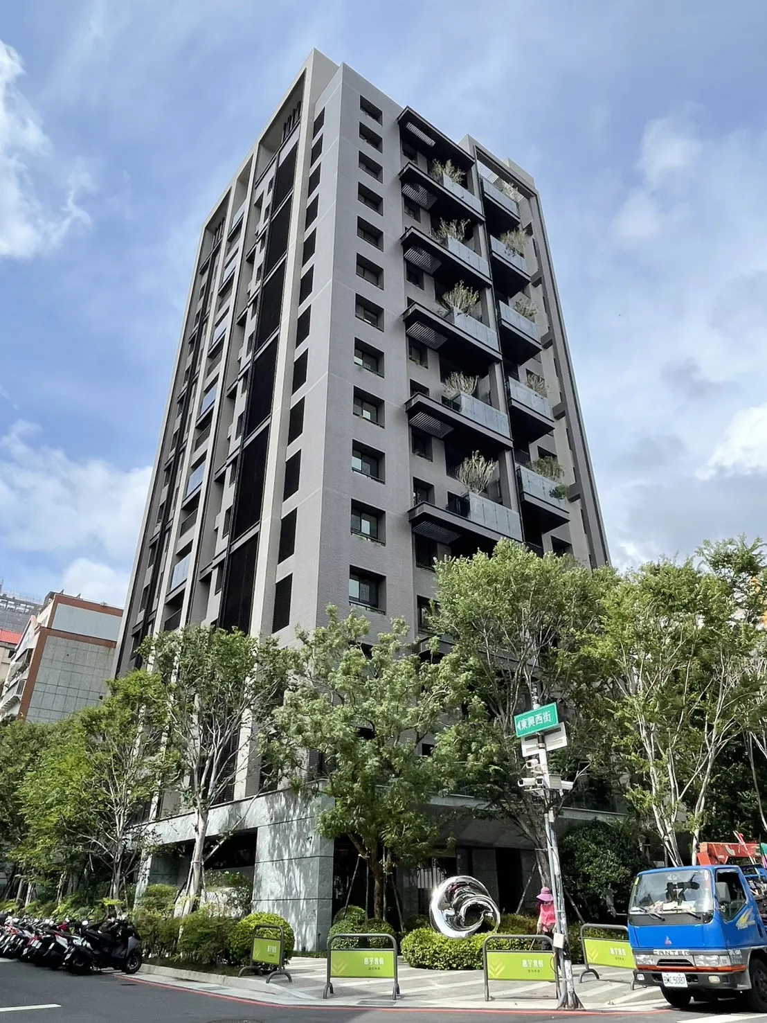 惠宇敦悅｜台中｜優質建案｜優質社區｜五期買房｜五期賣房