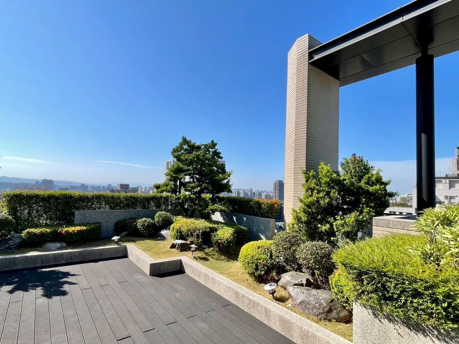 ★台中十期登陽穗悅｜稀有大三房含游泳池公設｜臨近機捷建案★|1928萬